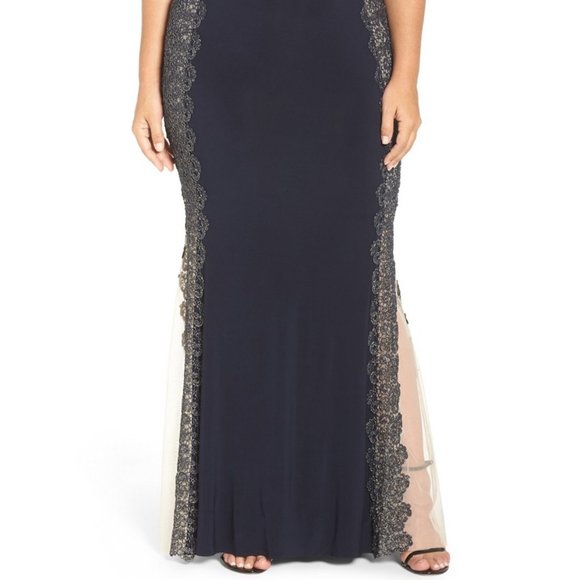 SOLD**** XSCAPE New Crochet Lace Column Gown Dress 22 Sexy! - Picture 4 of 10